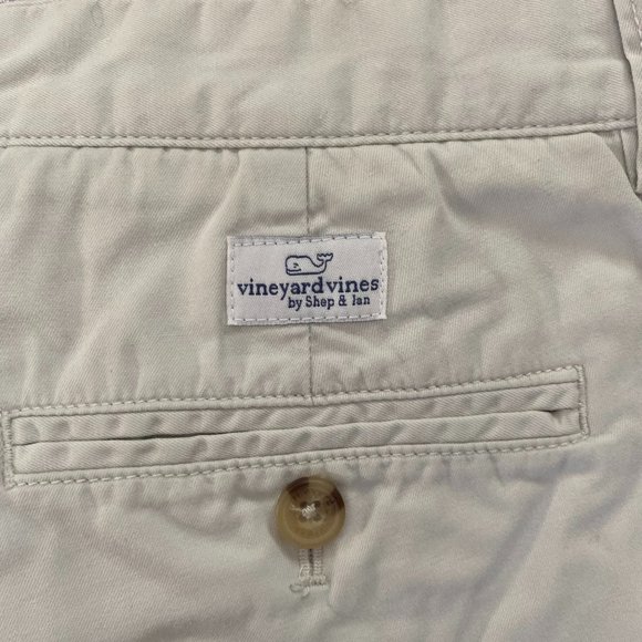 Vineyard Vines Men's Khaki Club Short Size 32 - Picture 6 of 6